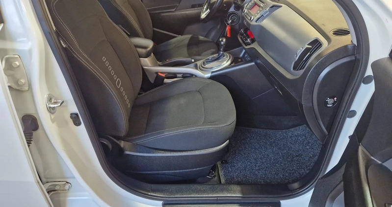 Kia Sportage cena 67900 przebieg: 114000, rok produkcji 2016 z Wieleń małe 667